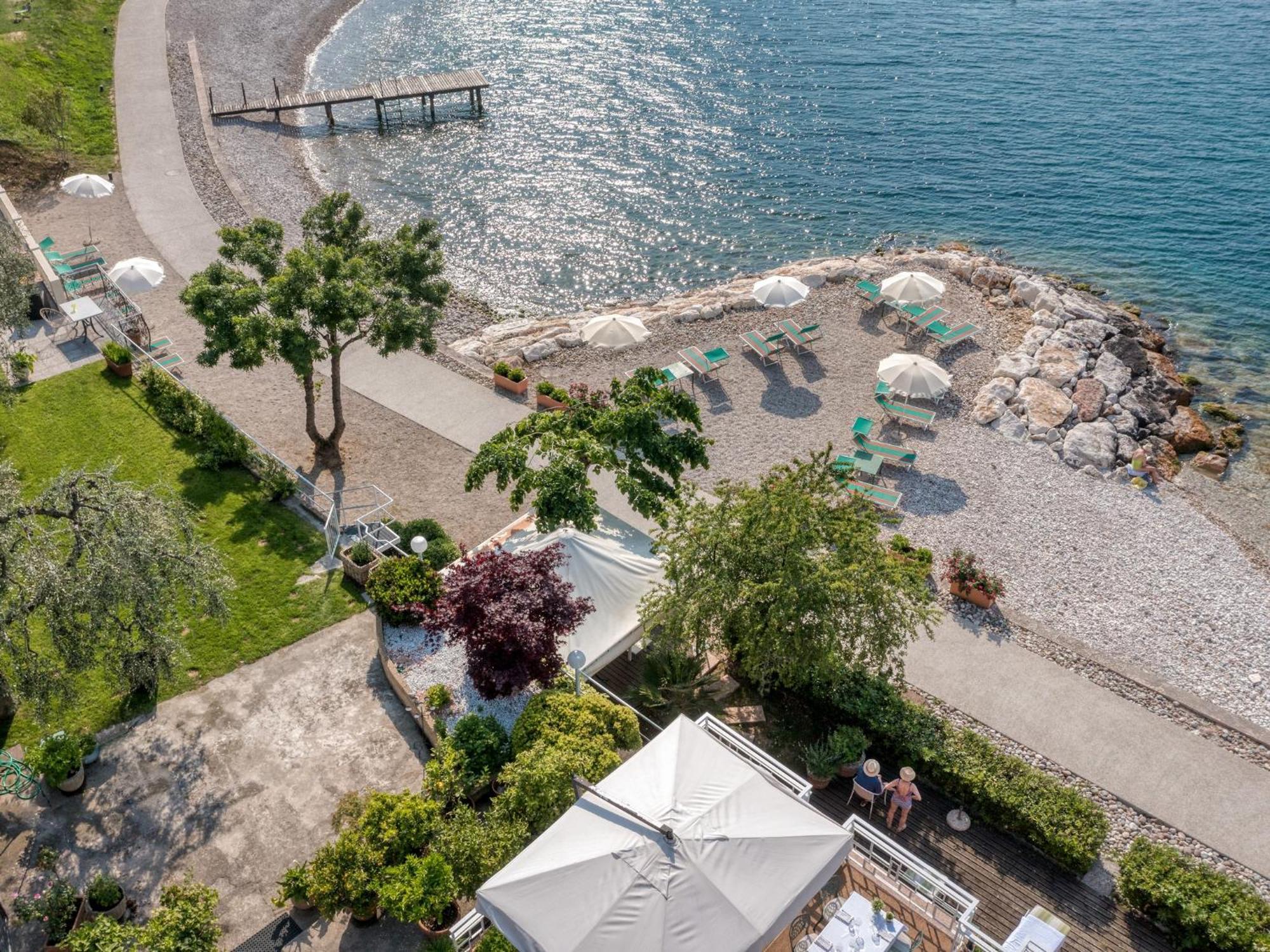 La Caletta Hotel Bolognese Brenzone sul Garda Luaran gambar