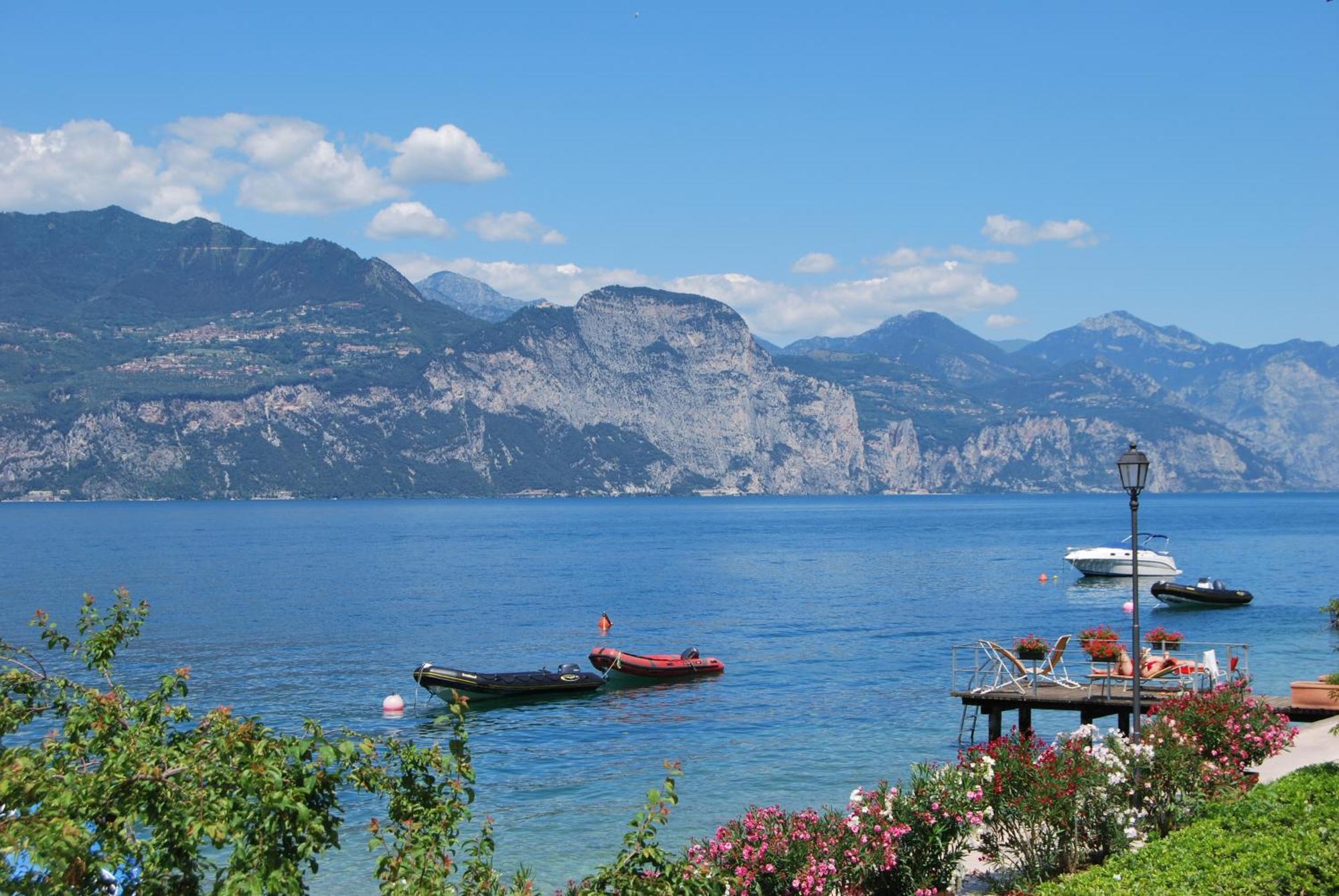 La Caletta Hotel Bolognese Brenzone sul Garda Luaran gambar