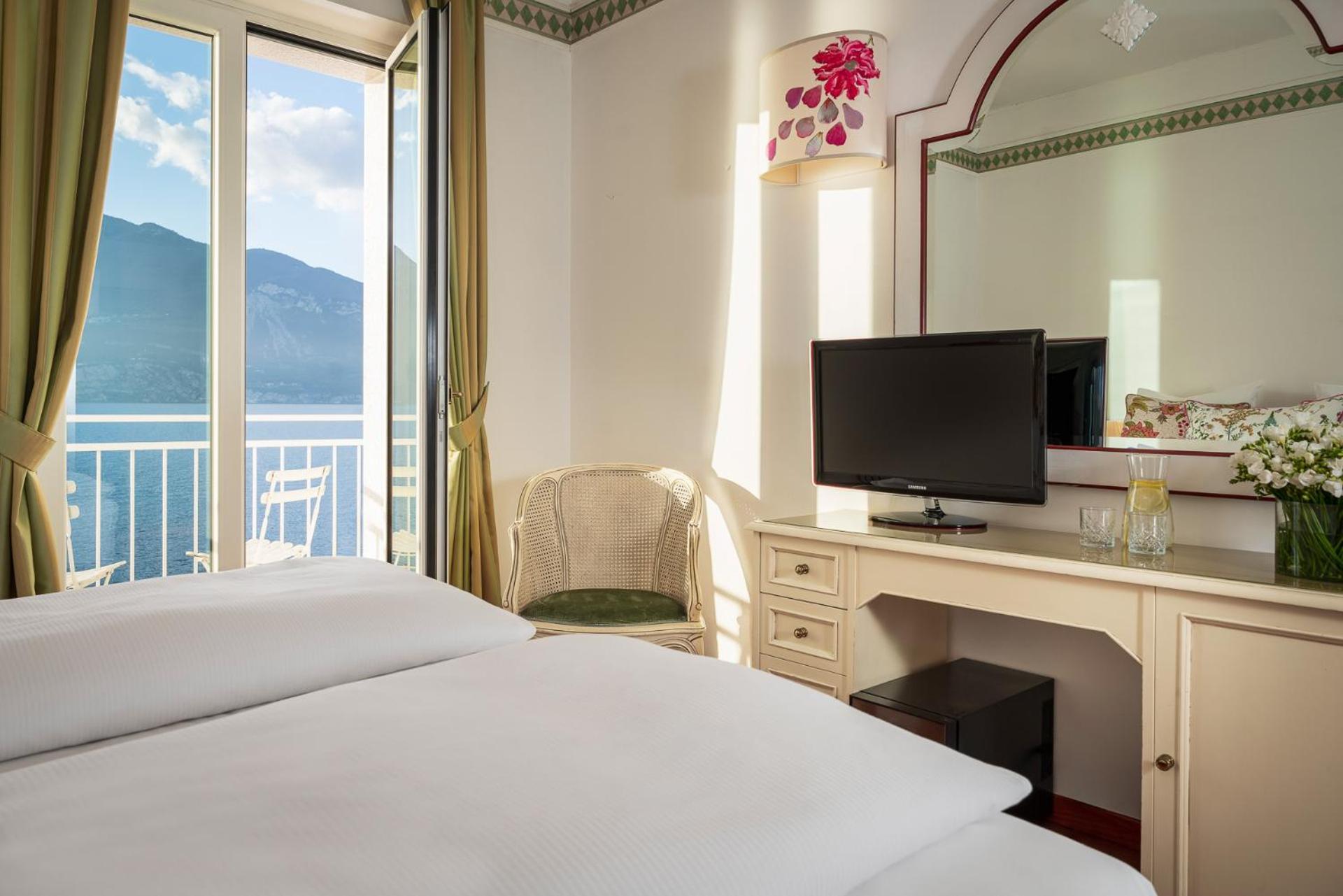 La Caletta Hotel Bolognese Brenzone sul Garda Luaran gambar