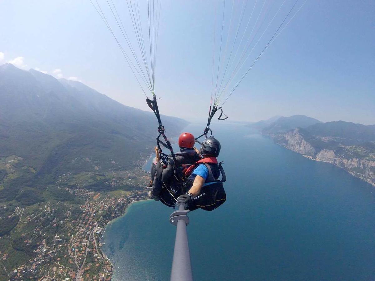 La Caletta Hotel Bolognese Brenzone sul Garda Luaran gambar